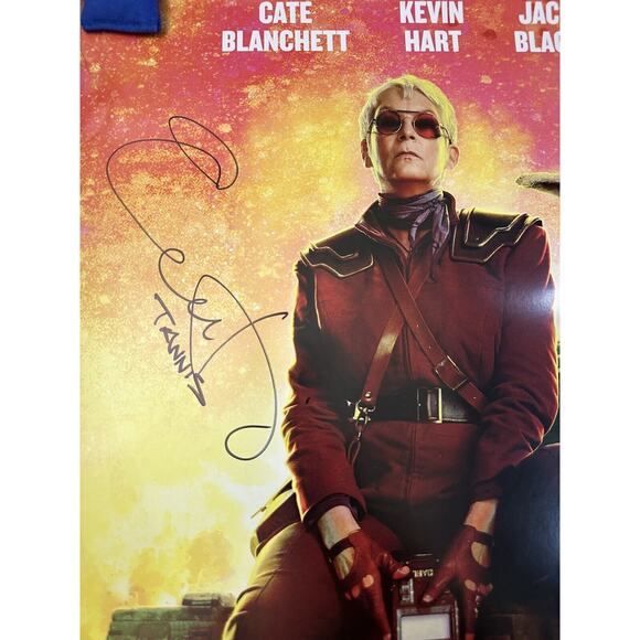SIGNED Jamie Lee Curtis - Borderlands Movie Poster Autographed - IN HAND - Picture 2 of 2